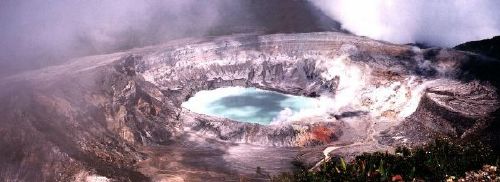 [poas_caldera-panorama]